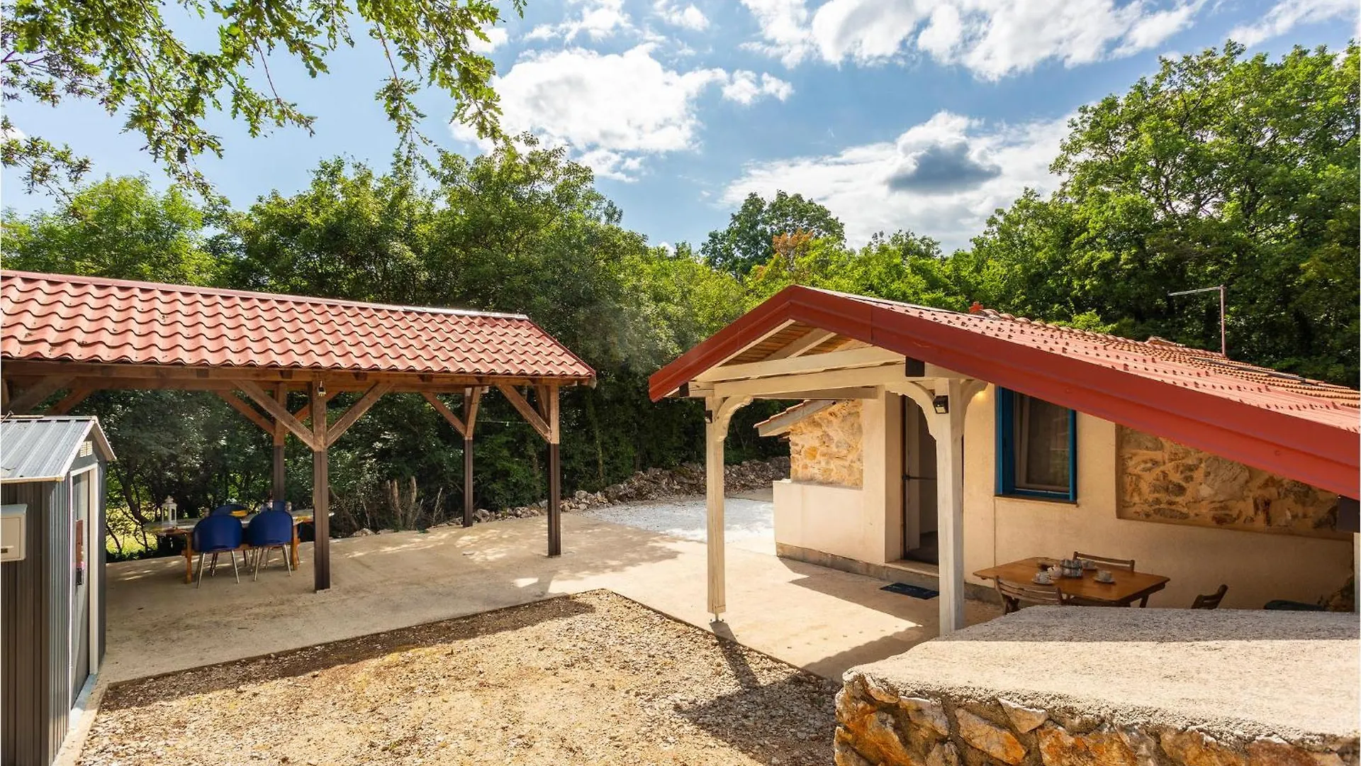 度假居 Awesome Home In Risika With Kitchen